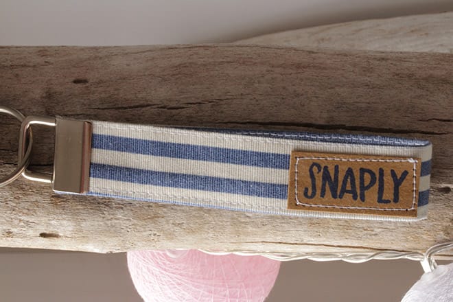 DIY-Anleitung: Schlüsselband aus Bundfix nähen