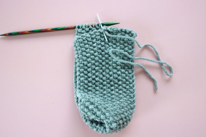 Kostenlose Strickanleitung Stirnband mit Twist